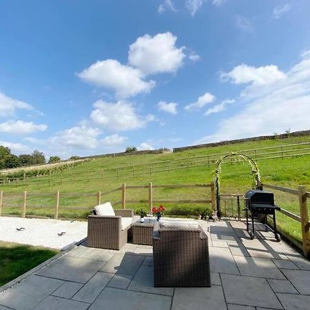Вилла Luxury Detached Peak District Stone Barn - Dog Friendly Hazelwood Экстерьер фото