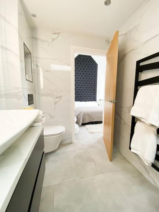 Вилла Luxury Detached Peak District Stone Barn - Dog Friendly Hazelwood Экстерьер фото